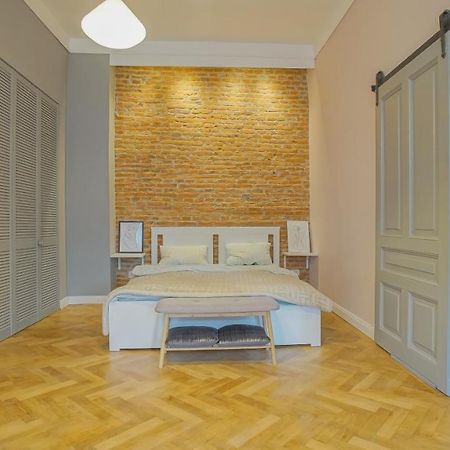 Coroni Republic Apart Apartment Брашов Екстериор снимка