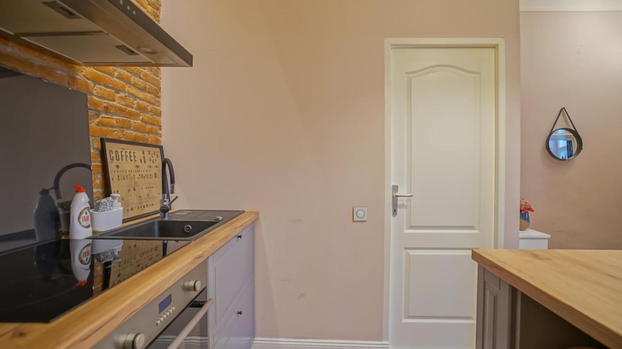 Coroni Republic Apart Apartment Брашов Екстериор снимка