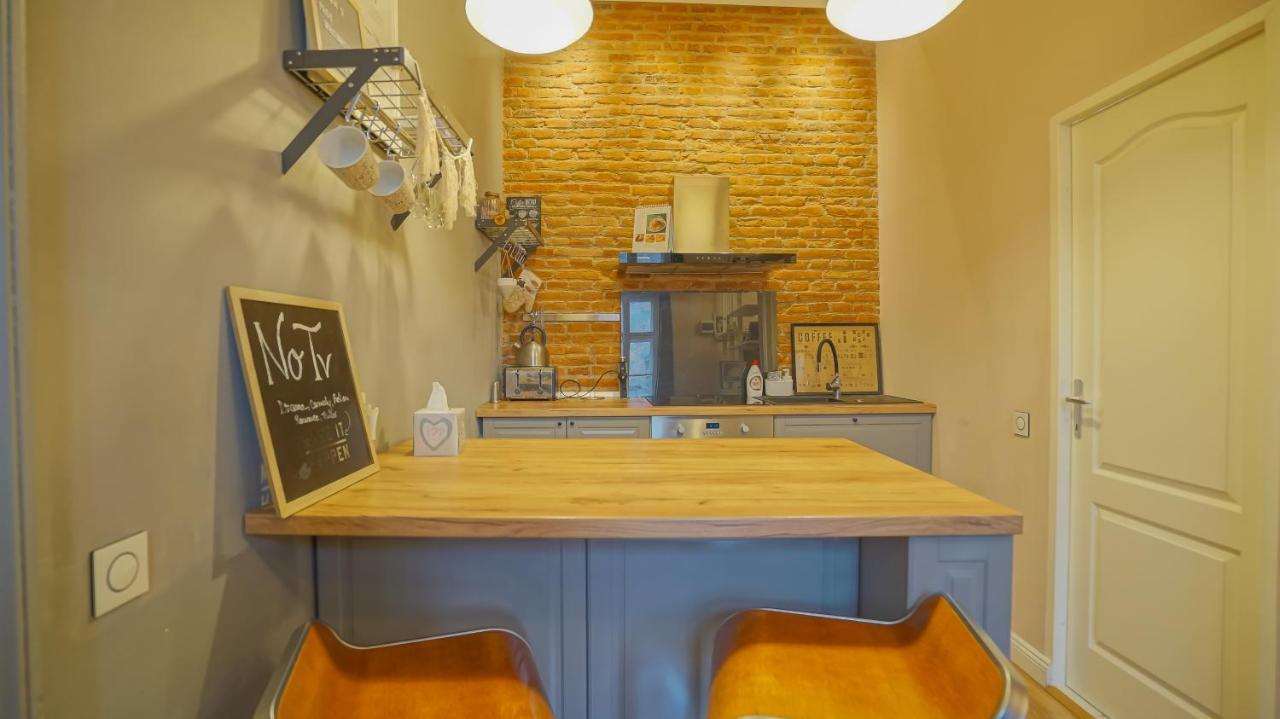 Coroni Republic Apart Apartment Брашов Екстериор снимка