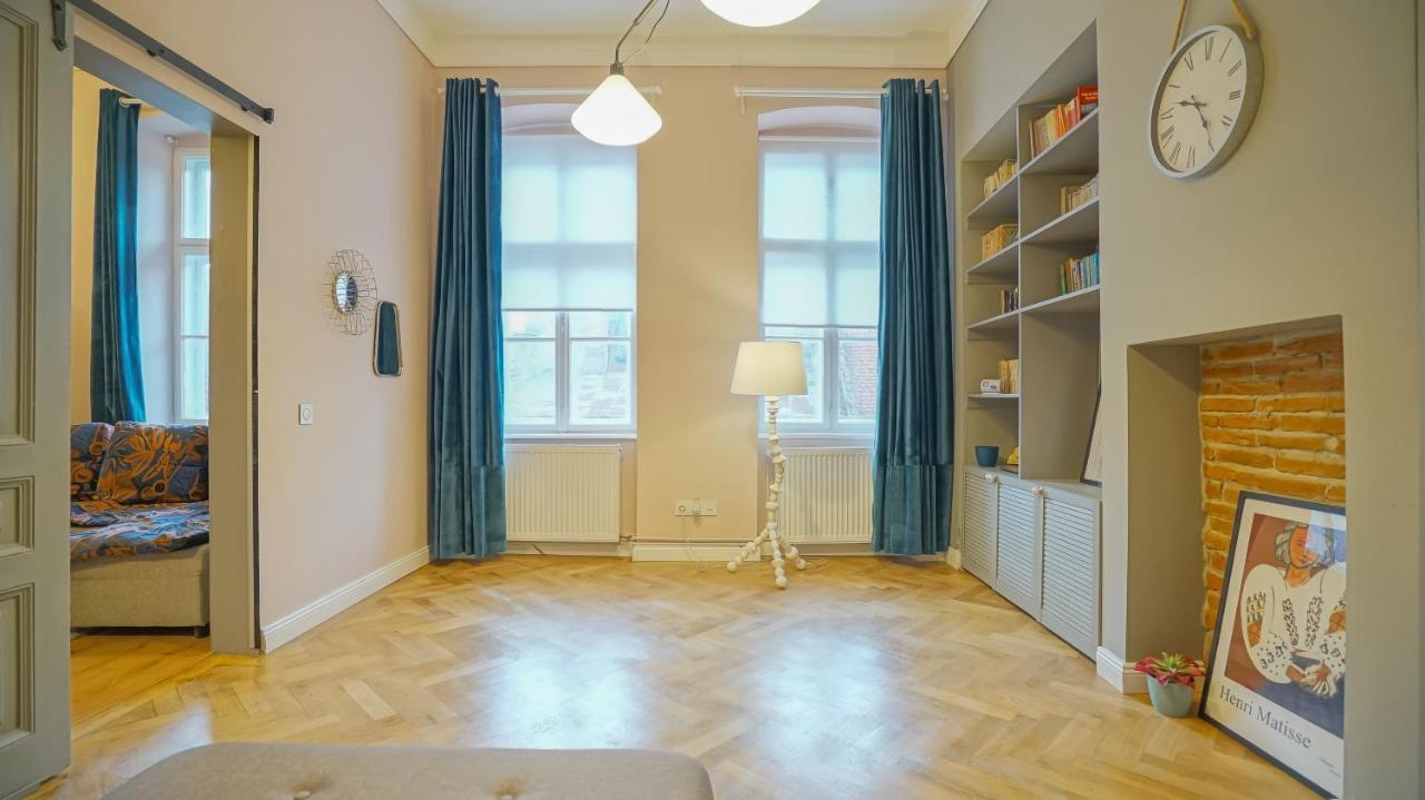 Coroni Republic Apart Apartment Брашов Екстериор снимка